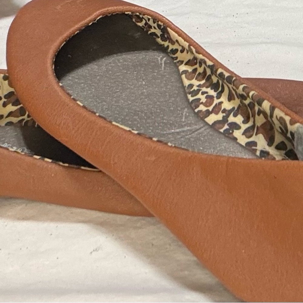 Brown Leather Women's Flats - Picture 4 of 6